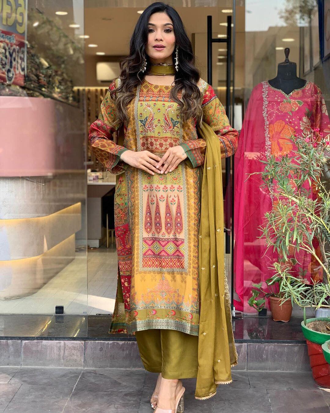 Heavy Embroidered Sillk Suit Set with Dupatta