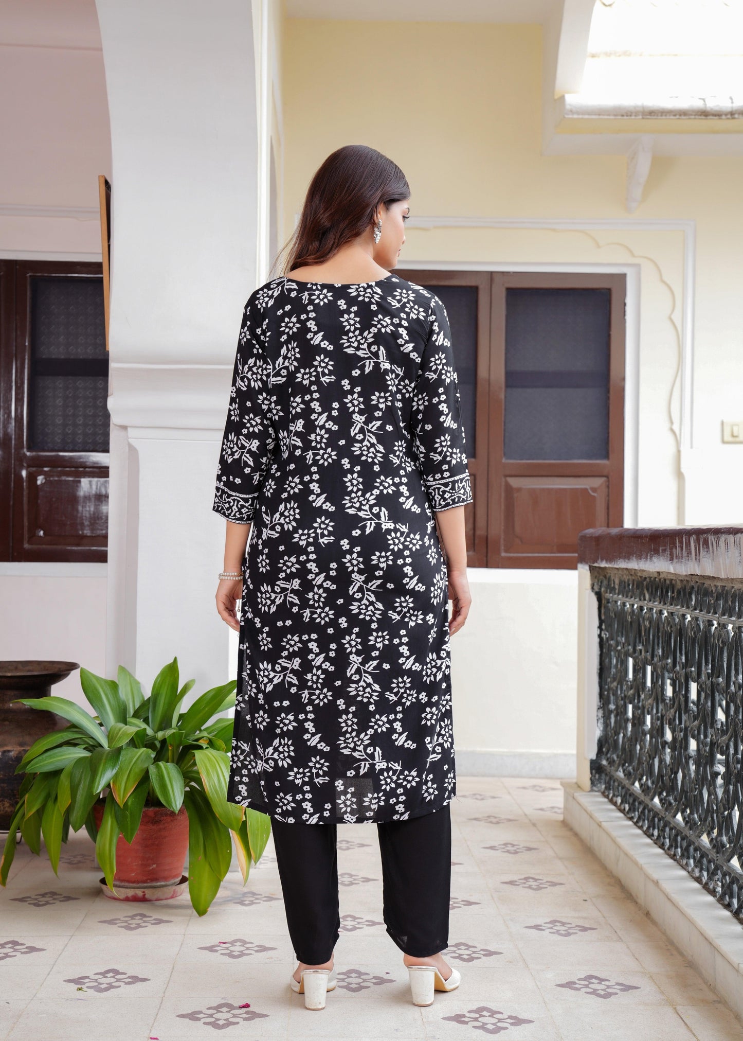 Ethnic Motifs Printed Rayon Kurta and Pant Set